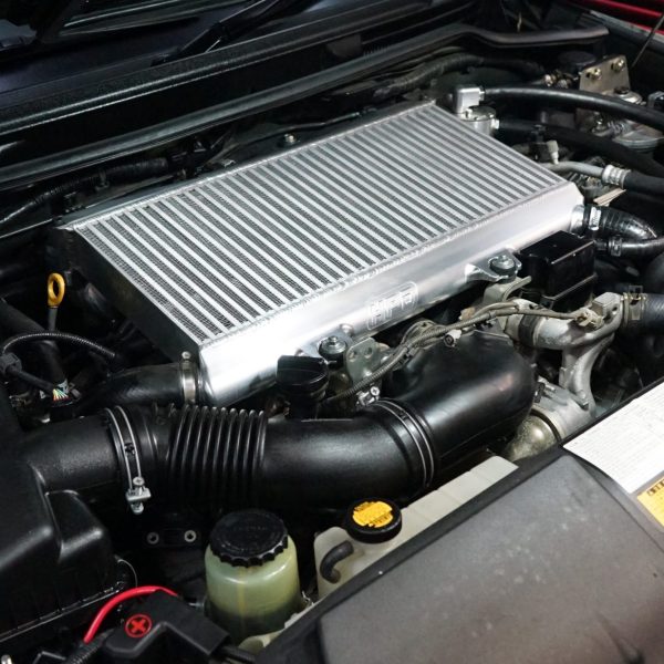 Intercooler upgrade for 200 Series Landcruiser