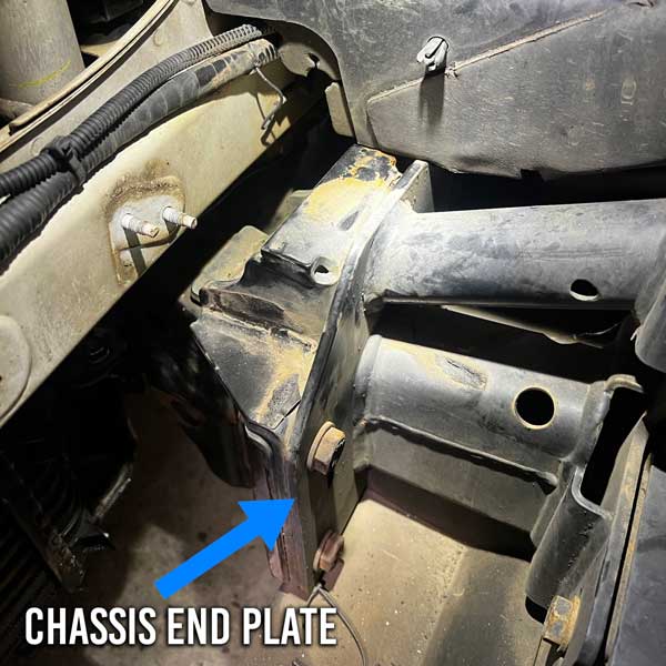 NP300 Navara with big chassis end plate